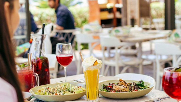 É o restaurante mais antigo das Docas, mas desde 2018 que tem cara nova