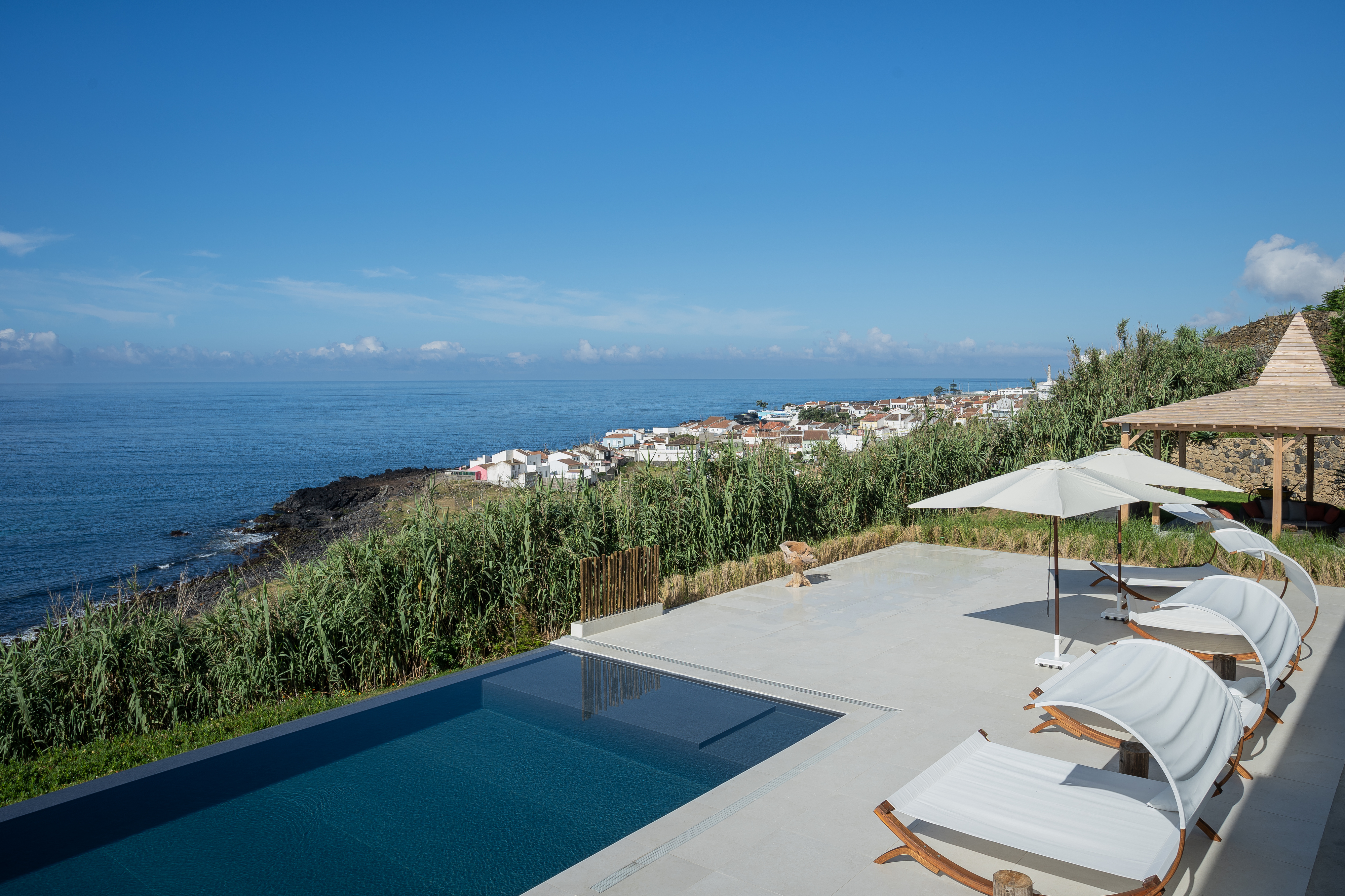 Sul Villas & Spa. Este hotel é uma janela aberta para os Açores