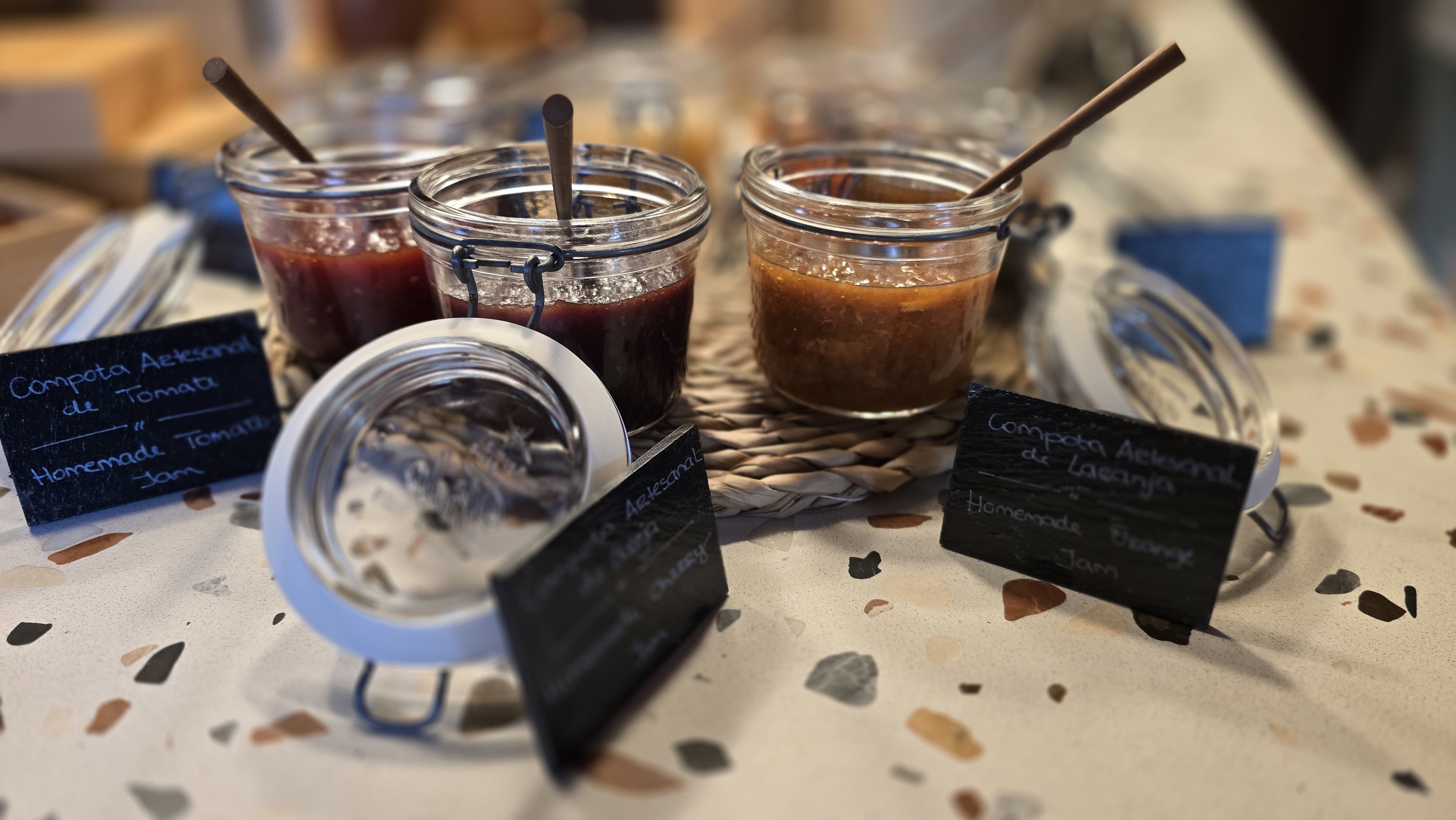 Compotas artesanais no pequeno-almoço do Torel Quinta da Vinha