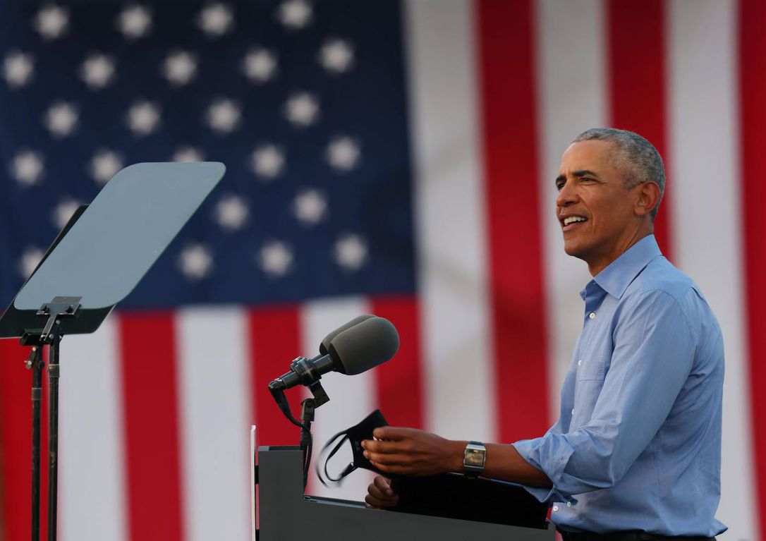 Obama diz que Trump foi “incapaz de levar o cargo a sério” e apela ao voto em Joe Biden