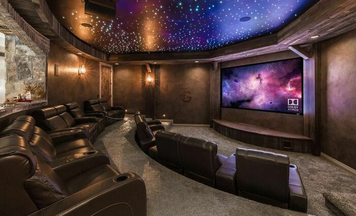 30 salas caseiras que metem os grandes cinemas a um canto