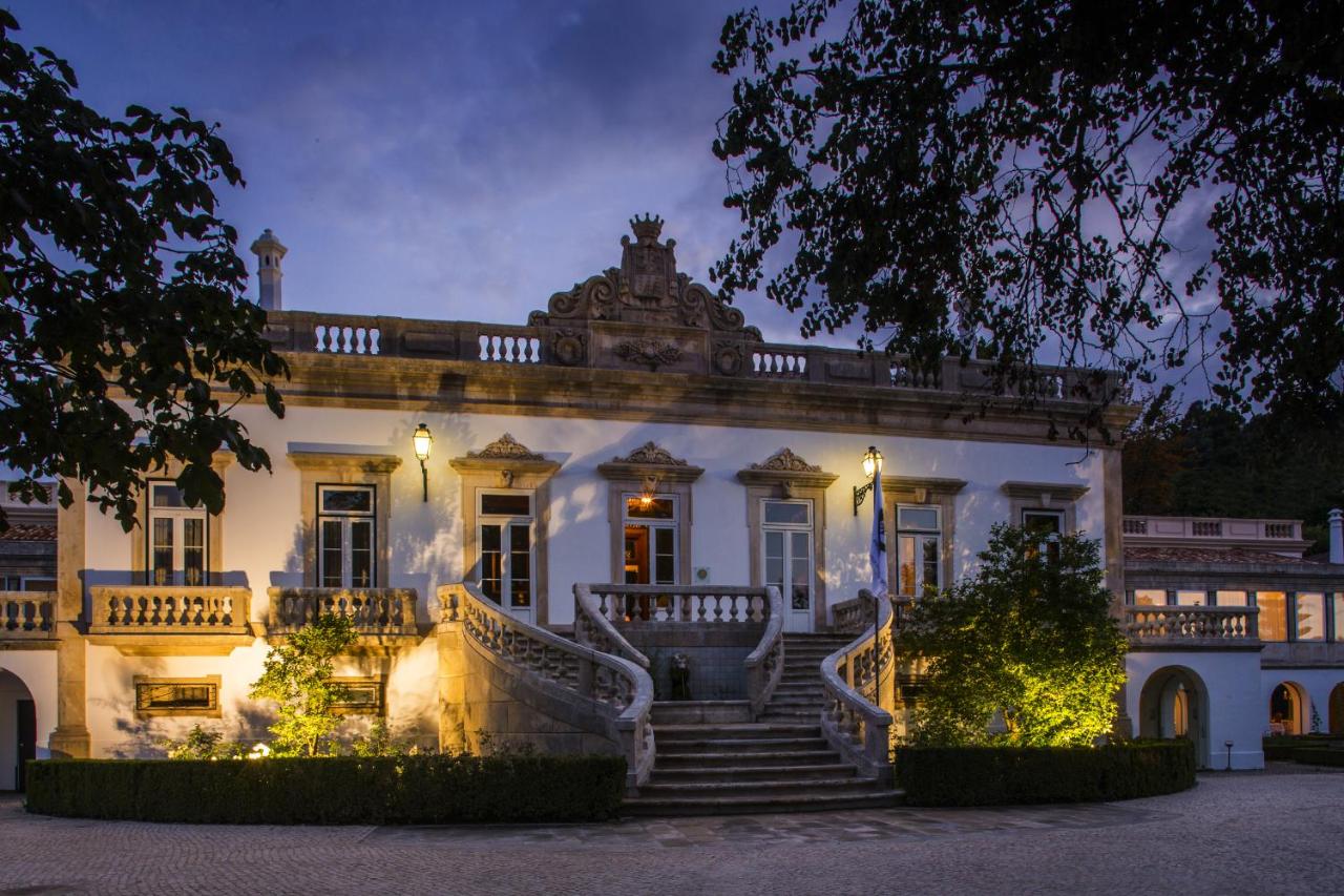 Dormimos na suite do Rei do hotel mais romântico de Portugal — e encarnámos a Inês de Castro que há em nós