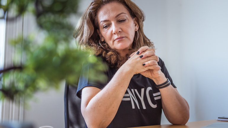 Entrevista a uma homeopata. “A criança tem 37,5 de febre na creche e imediatamente metem-lhe um Ben-u-ron”