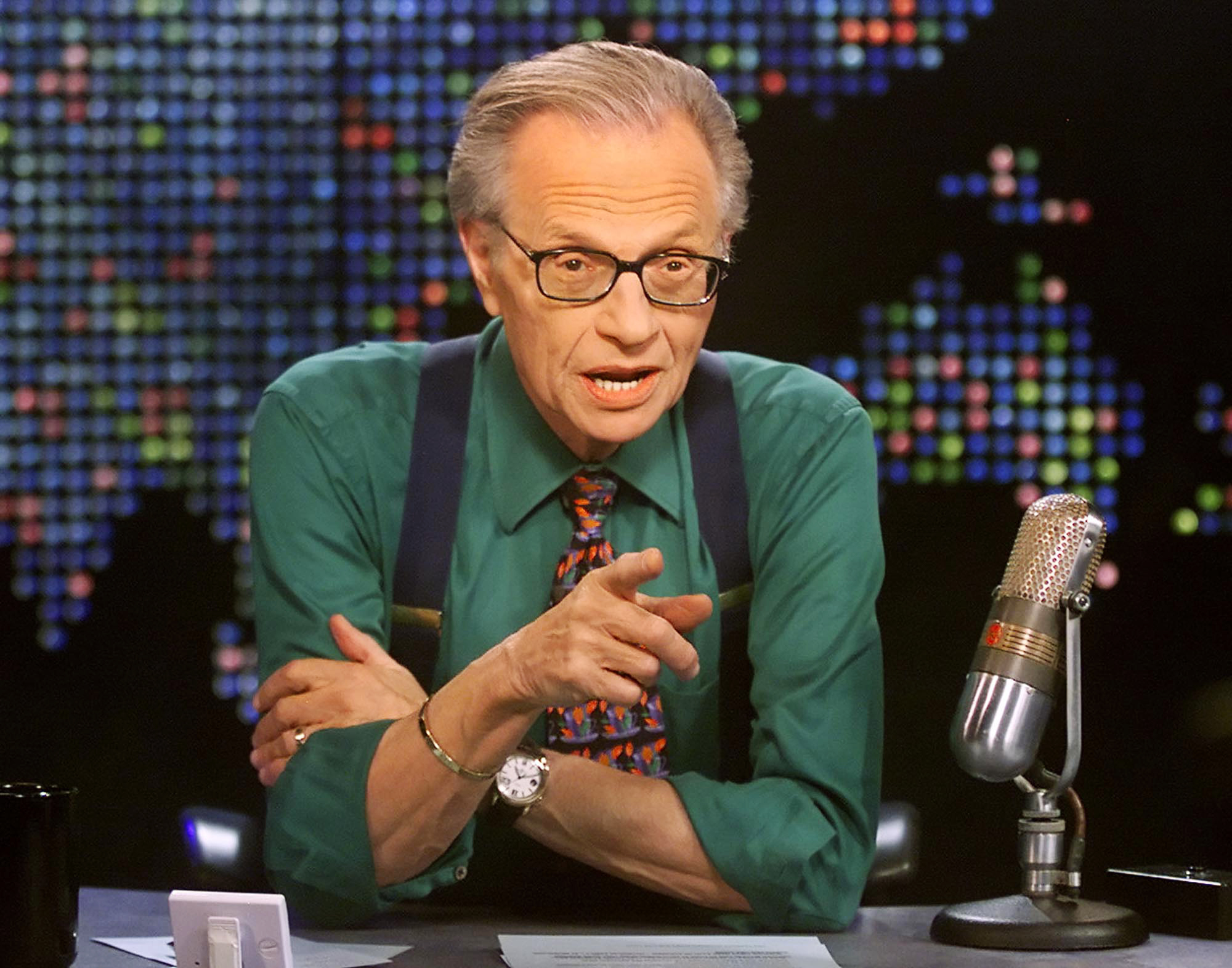 Morreu o apresentador e jornalista Larry King, vítima de COVID-19