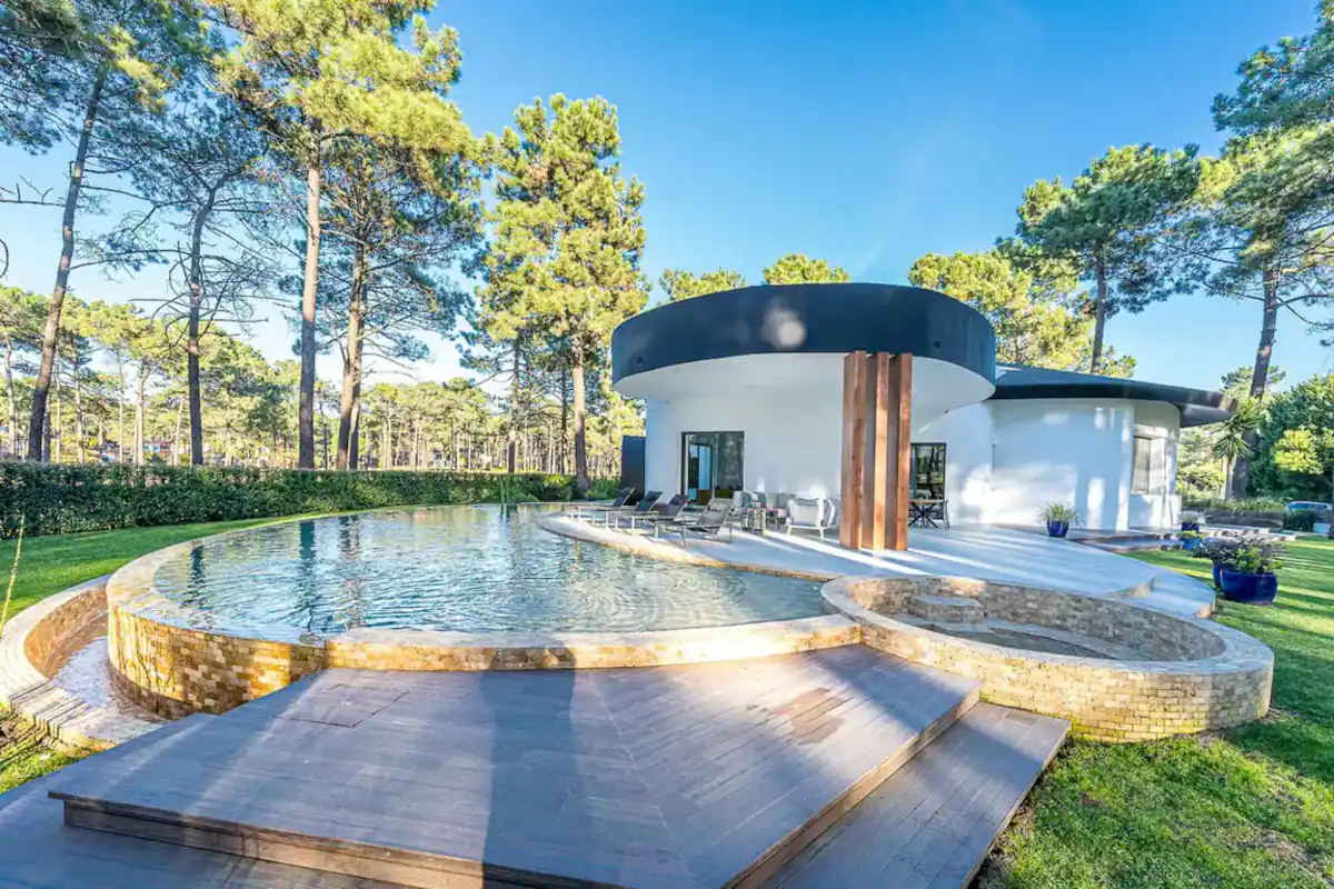 Moradia T5 com golfe e piscina