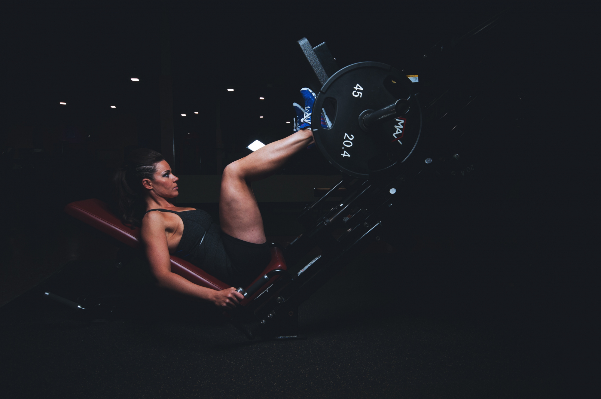 Treino. É melhor aumentar a carga ou fazer mais repetições?