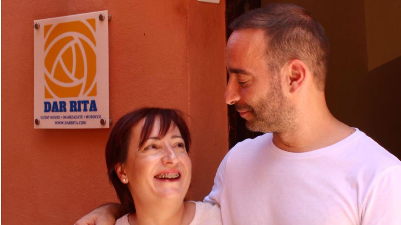 Irmãos Rita Leitão e João Leitão que iniciaram o projeto do alojamento Dar Rita, em Marrocos, em agosto de 2010
