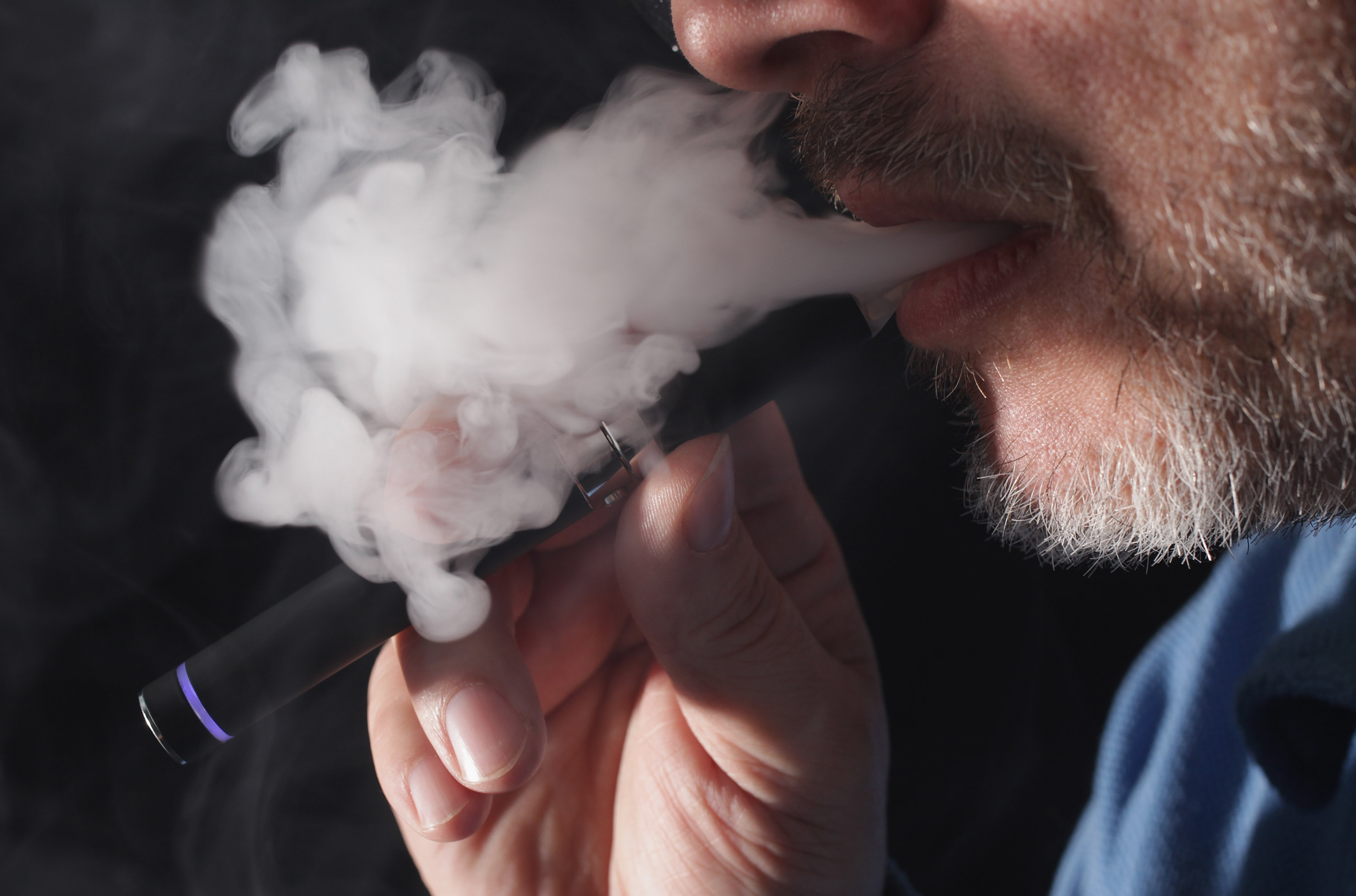 Vaping vs Tabaco. Deve o cigarro eletrónico ser proibido?