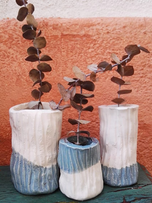 Conjunto de vasos em azul e branco (25€)