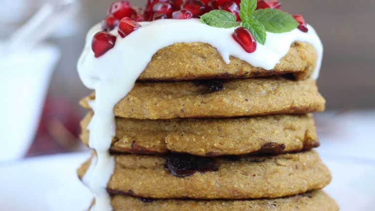 Banana, cenoura ou batata-doce. 5 receitas de panquecas saudáveis