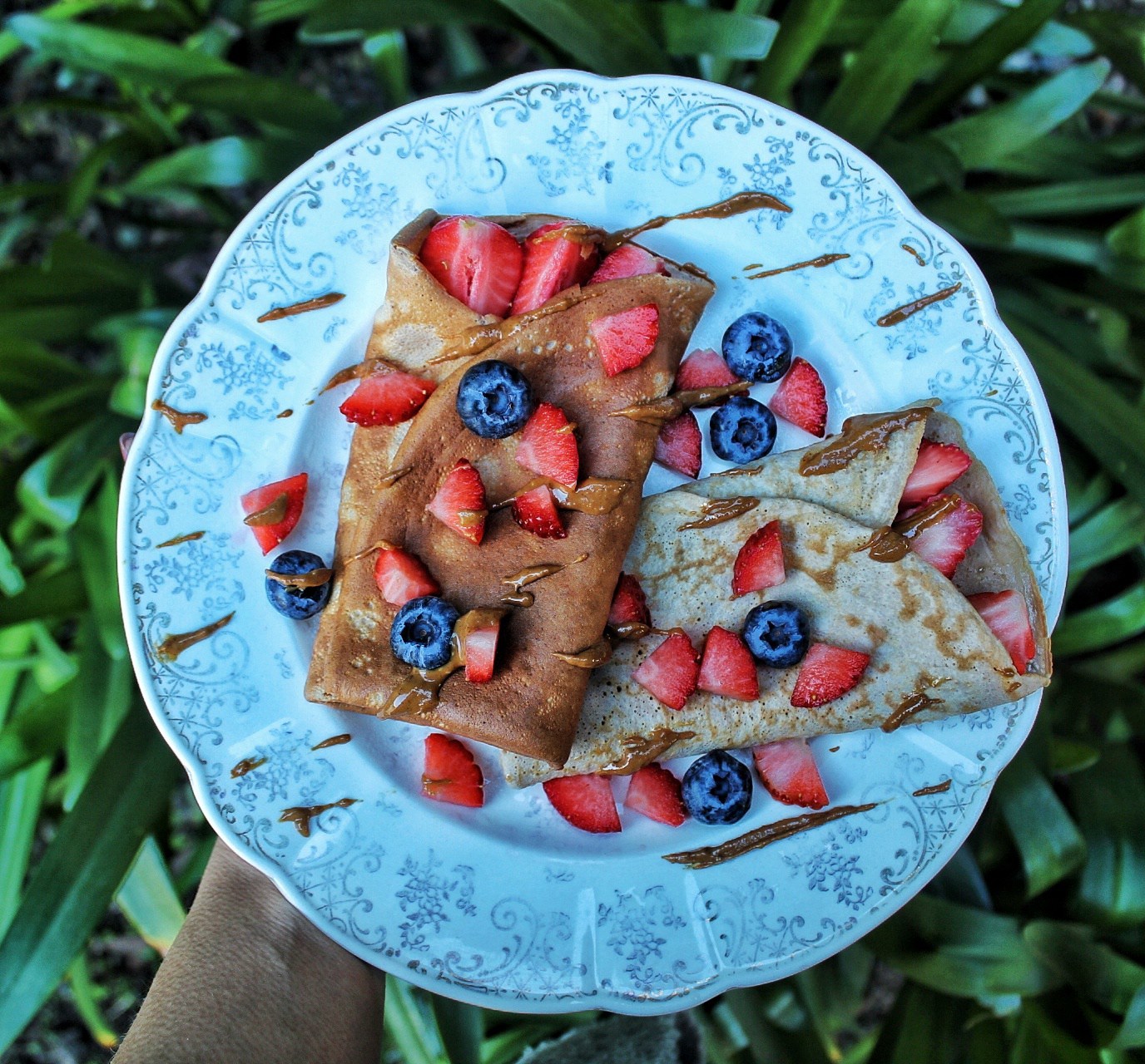 Crepes saudáveis com fruta para fazer num instante