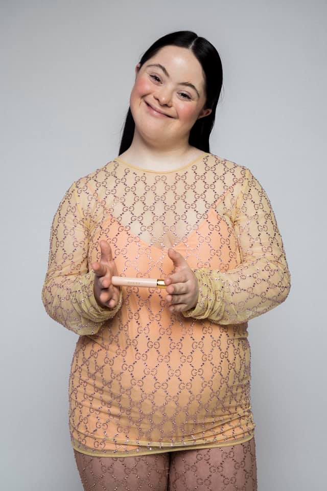 Ellie. A jovem modelo com síndrome de Down está na Vogue Itália