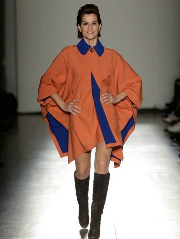 Sofia Aparício, 47 anos, surge pontualmente nas passerelles. Aqui, no desfile de Filipe Faísca / Rui Vasco