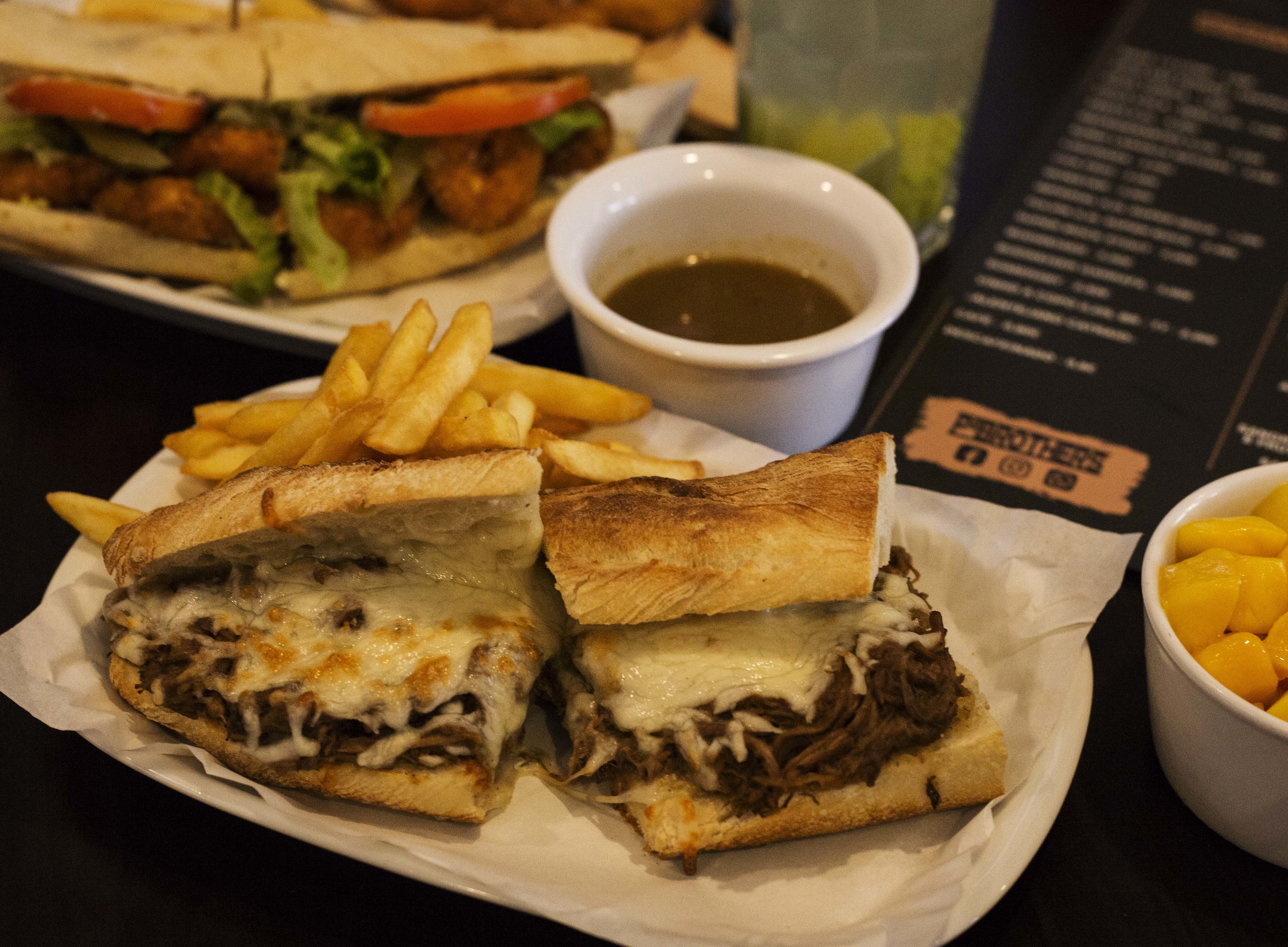 PoBrothers. Fomos conhecer o primeiro restaurante de Portugal com o conceito de po-boys (e saber do que se trata)