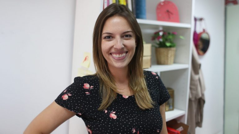 Ruth Manus no seu escritório em Lisboa