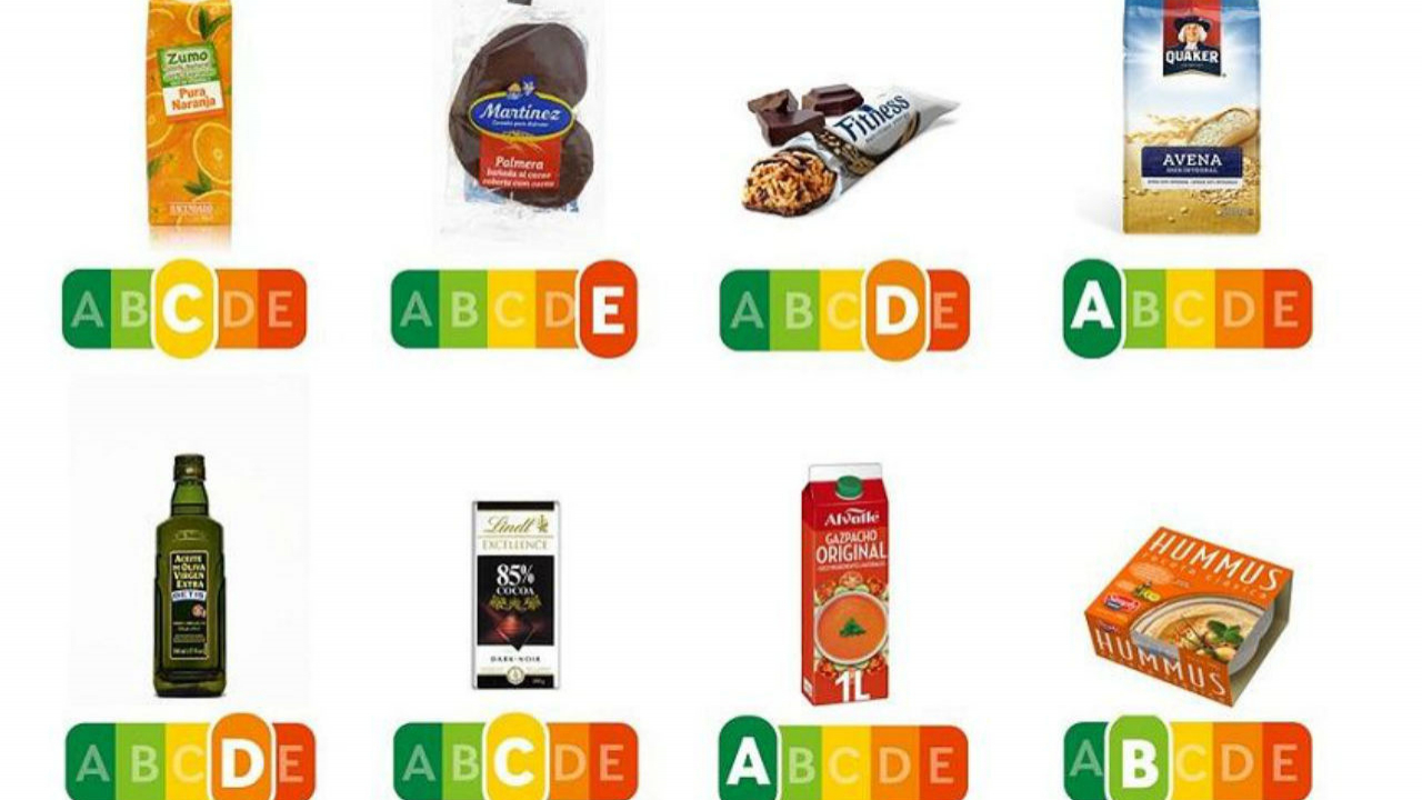 Este sistema de rotulagem avalia o produto tendo em conta o teor de ácidos gordos, açucares, sal, fibras, proteínas e calorias