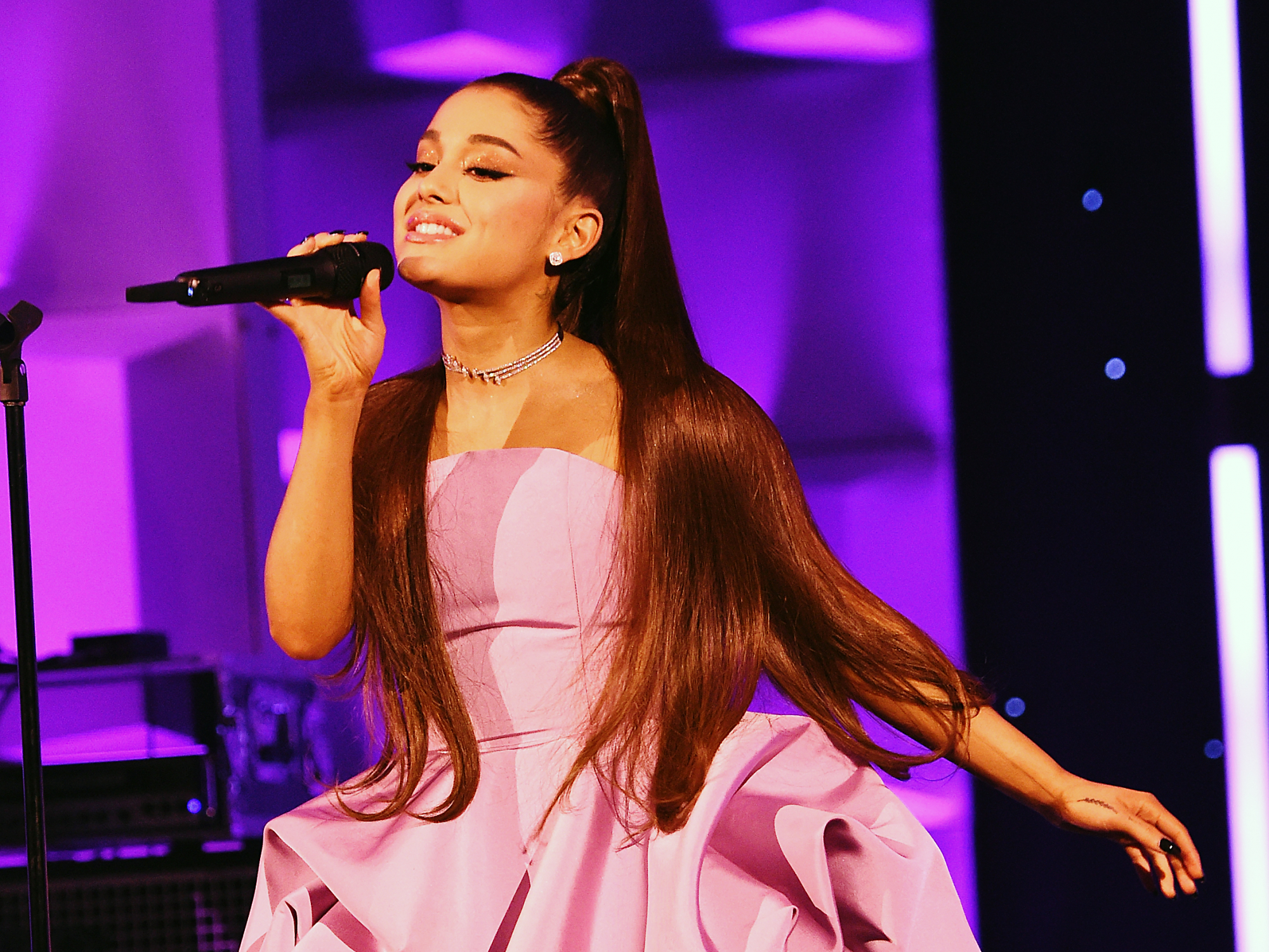 MTV VMAs 2019. Ariana Grande venceu Cardi B e é a Artista do Ano