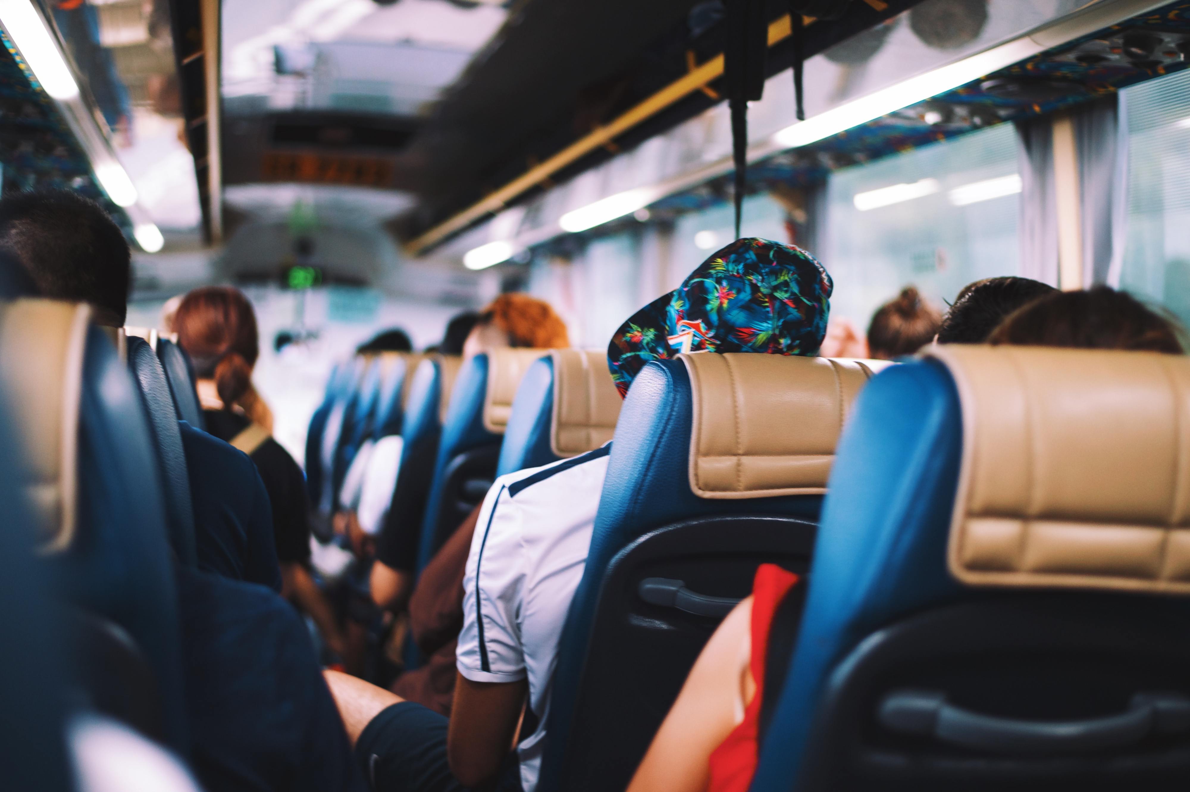 Comboio ou autocarro? Fomos comparar os preços das várias viagens entre cidades portuguesas