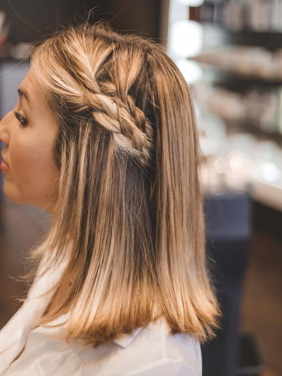 Sugestão de penteado: um semi apanhado com tranças