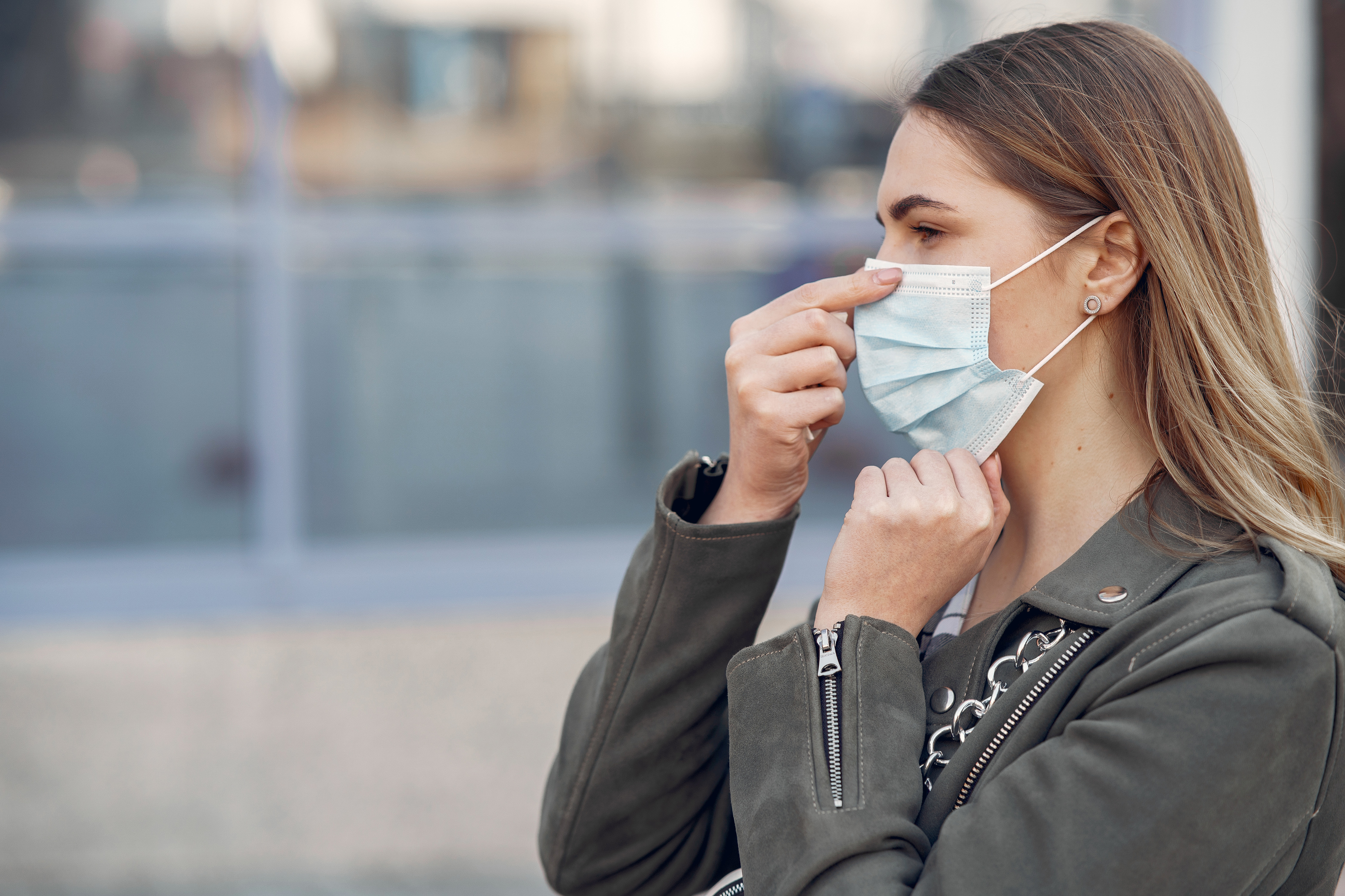 O uso de máscaras pode provocar acne ou eczemas. Saiba como evitá-lo