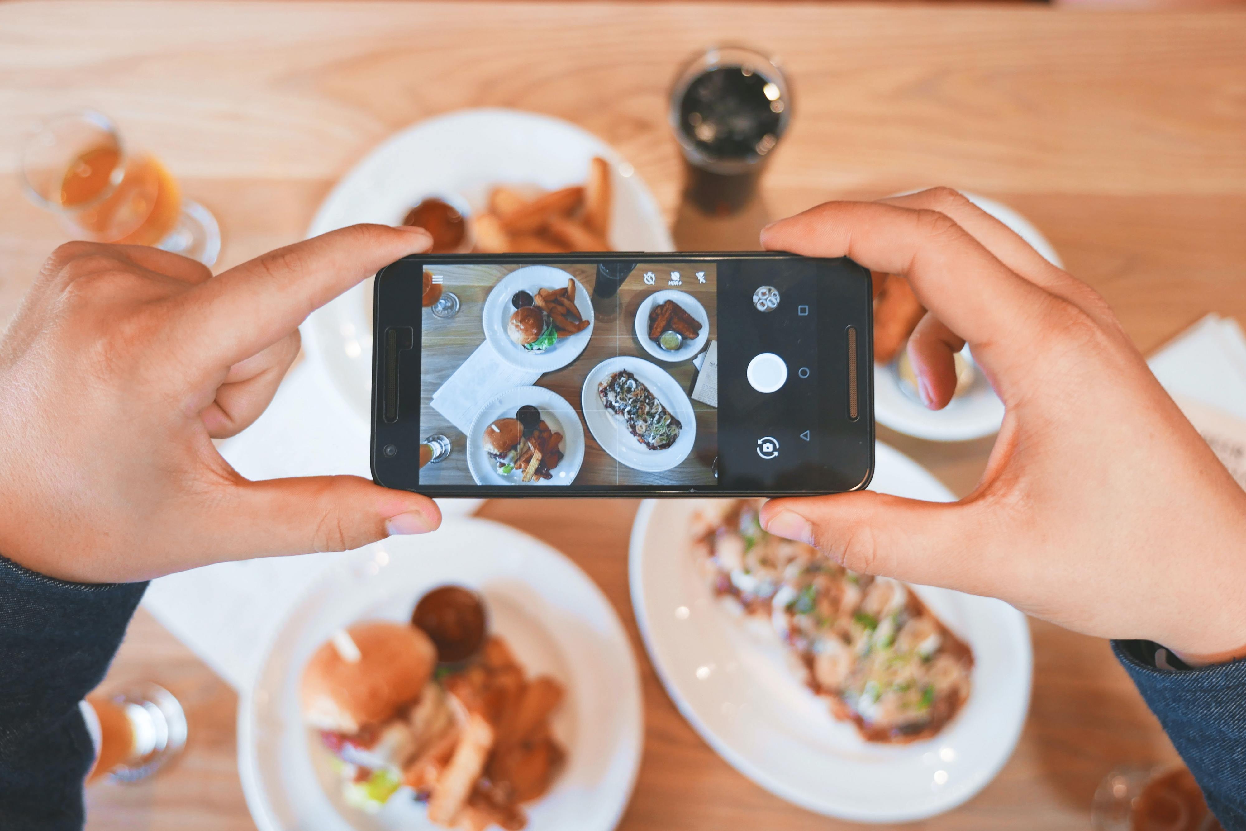 Estudo. Jovens preferem o Instagram ao Twitter para ver notícias