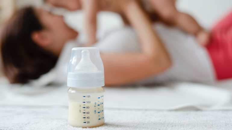 Estudo. Leite materno ajuda no crescimento cerebral de bebés prematuros
