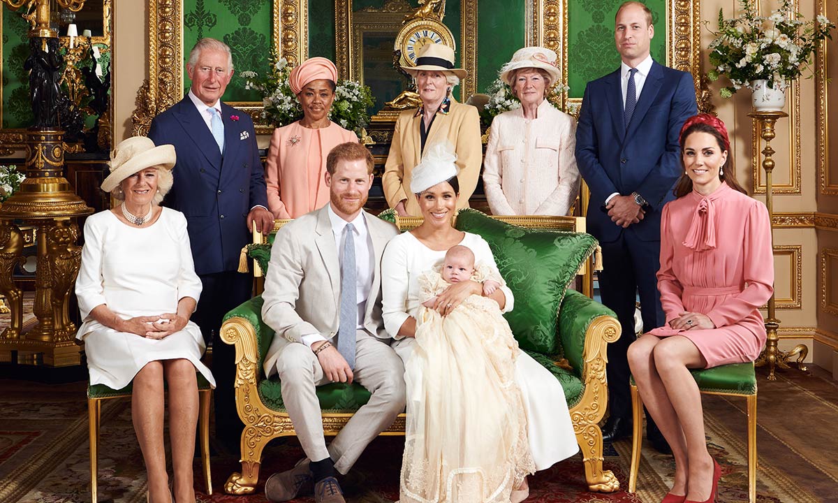 A evolução dos batizados da família real britânica — veja as fotos