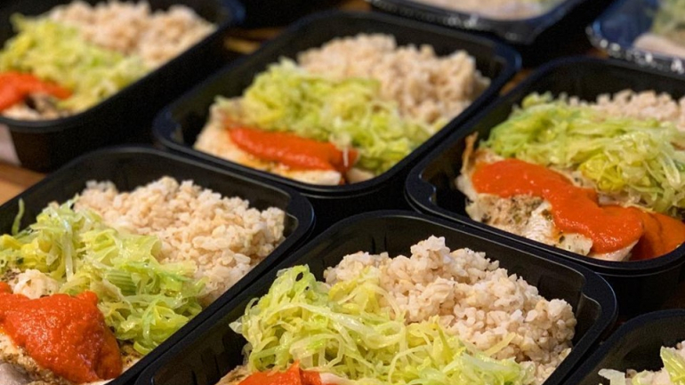 Marmitas saudáveis, vegetarianas ou vegan sem ter de cozinhar durante uma semana? Há 10 sítios onde pode encomendar