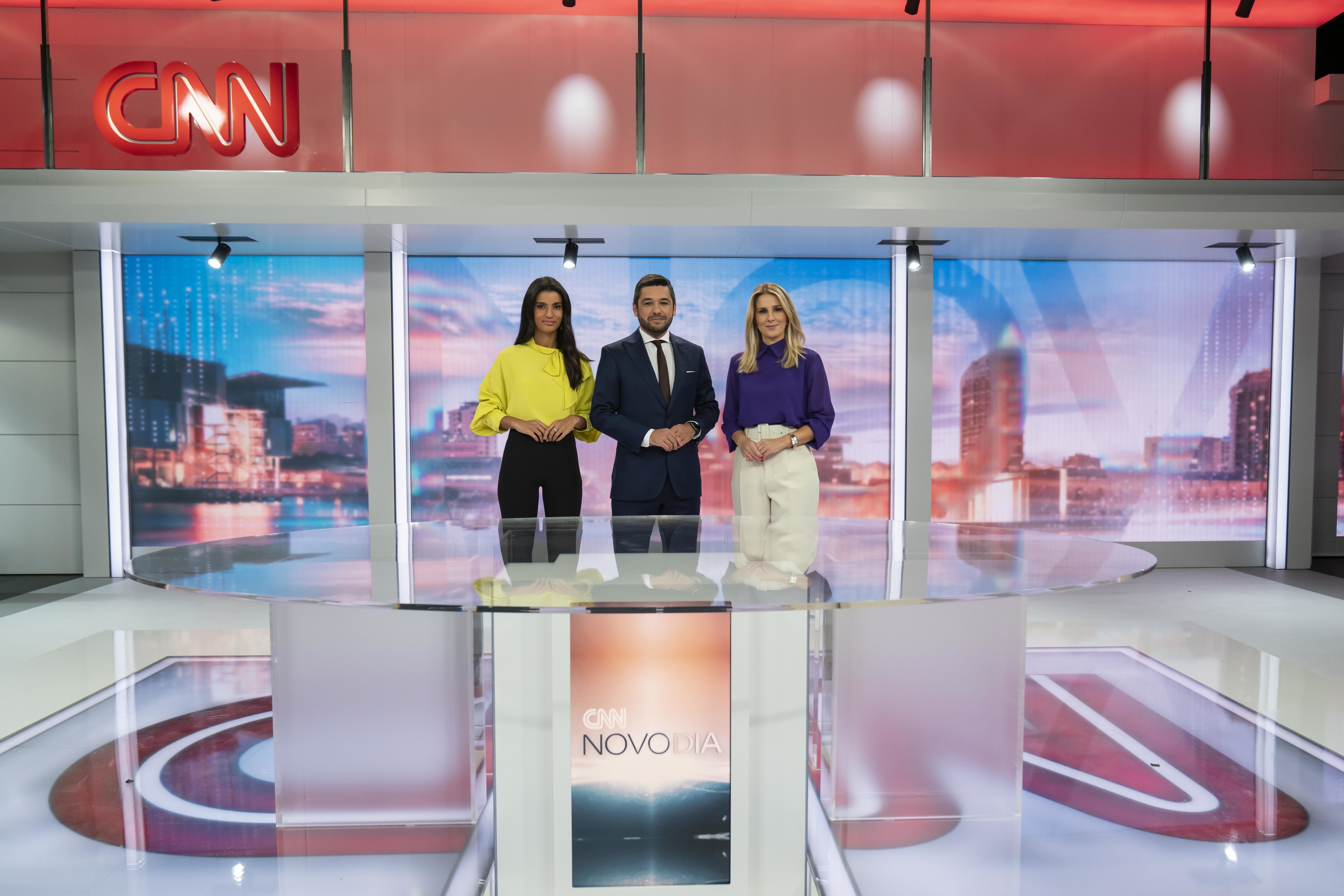 Os rostos das manhãs da CNN Portugal, um canal “à americana” e feito para “o espetáculo” da TV