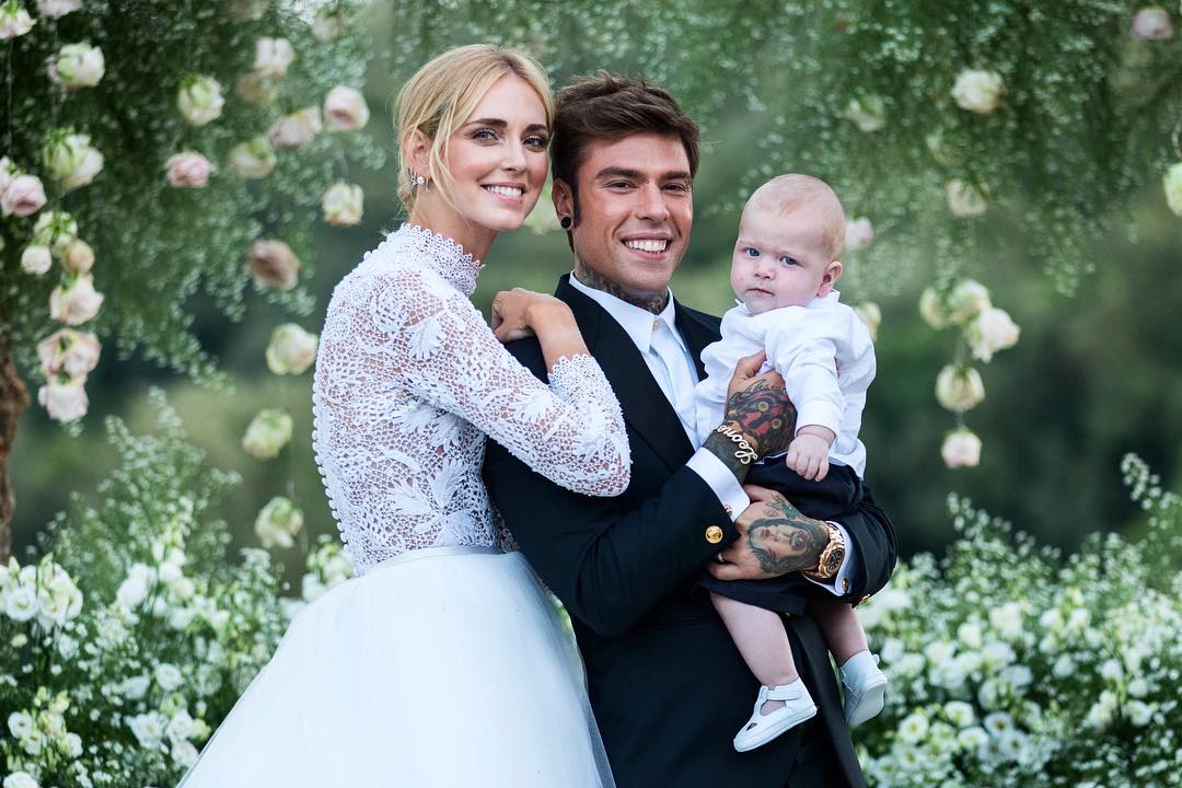 Casamento de Chiara. Os três vestidos, o parque de diversões e mais curiosidades sobre a boda