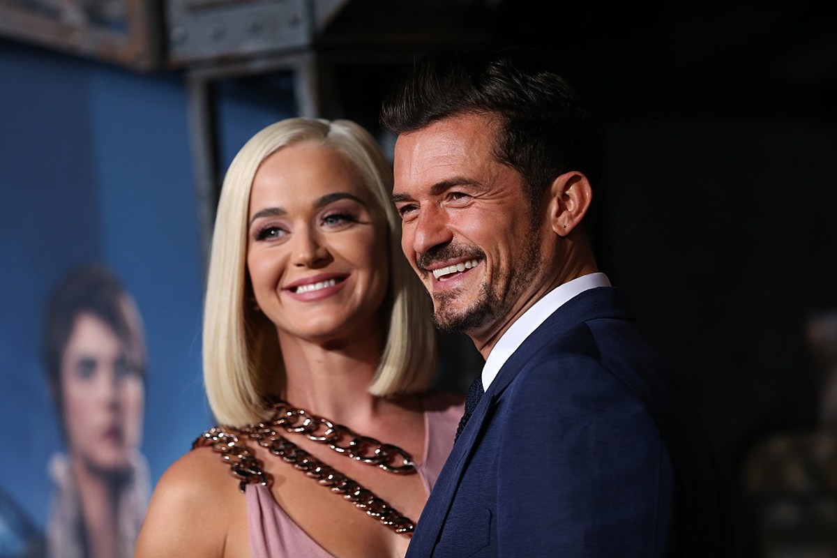 Katy Perry anuncia primeira gravidez em videoclipe