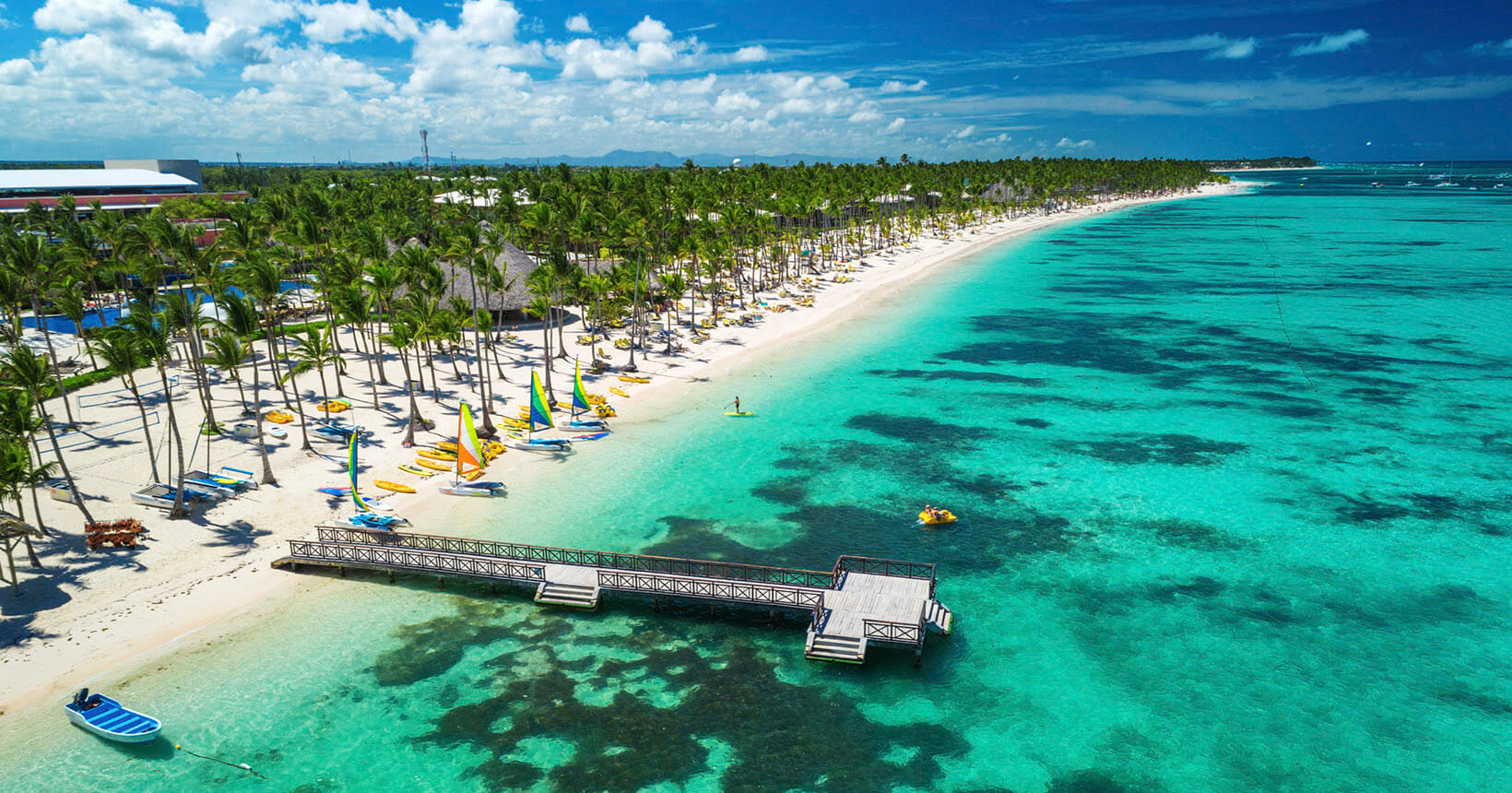 Bebidas contrafeitas podem estar na origem das mortes de turistas na República Dominicana