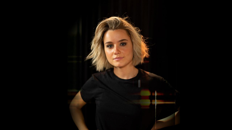Kelly Bailey esteve muito bem na estreia, no papel de Glória
