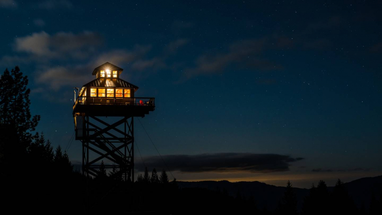 Posto de observação das estrelas a 12 metros de altitude no Oregon, EUA.