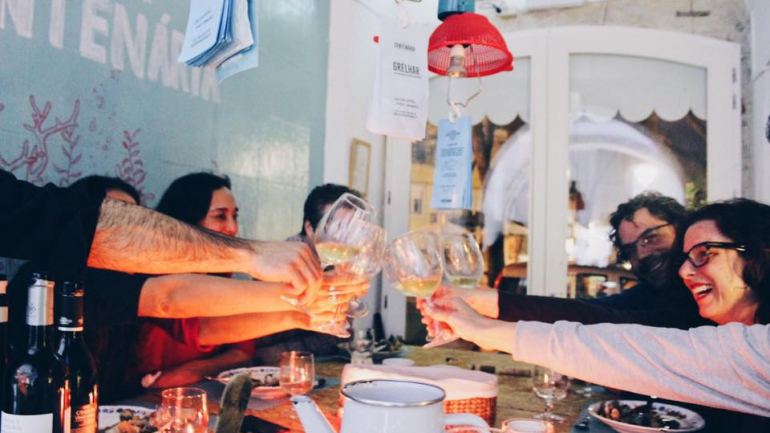 A Peixaria Centenária abriu em 2013, mas só servem jantares desde Março