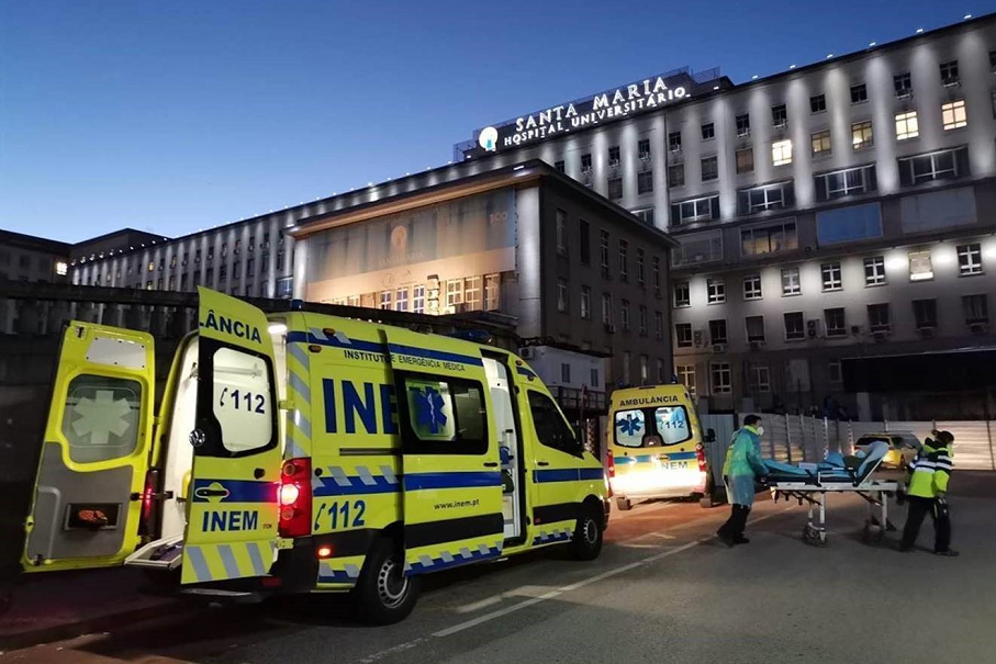 INEM deixa estragar vacinas contra a COVID-19 que dariam para 24 pessoas