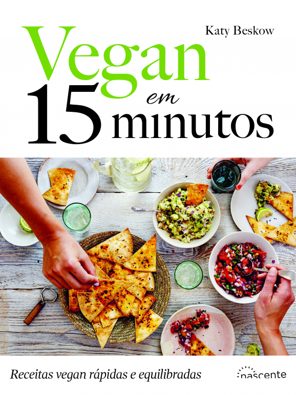 Com 160 páginas e 100 receitas, o livro está à venda por 17,69€
