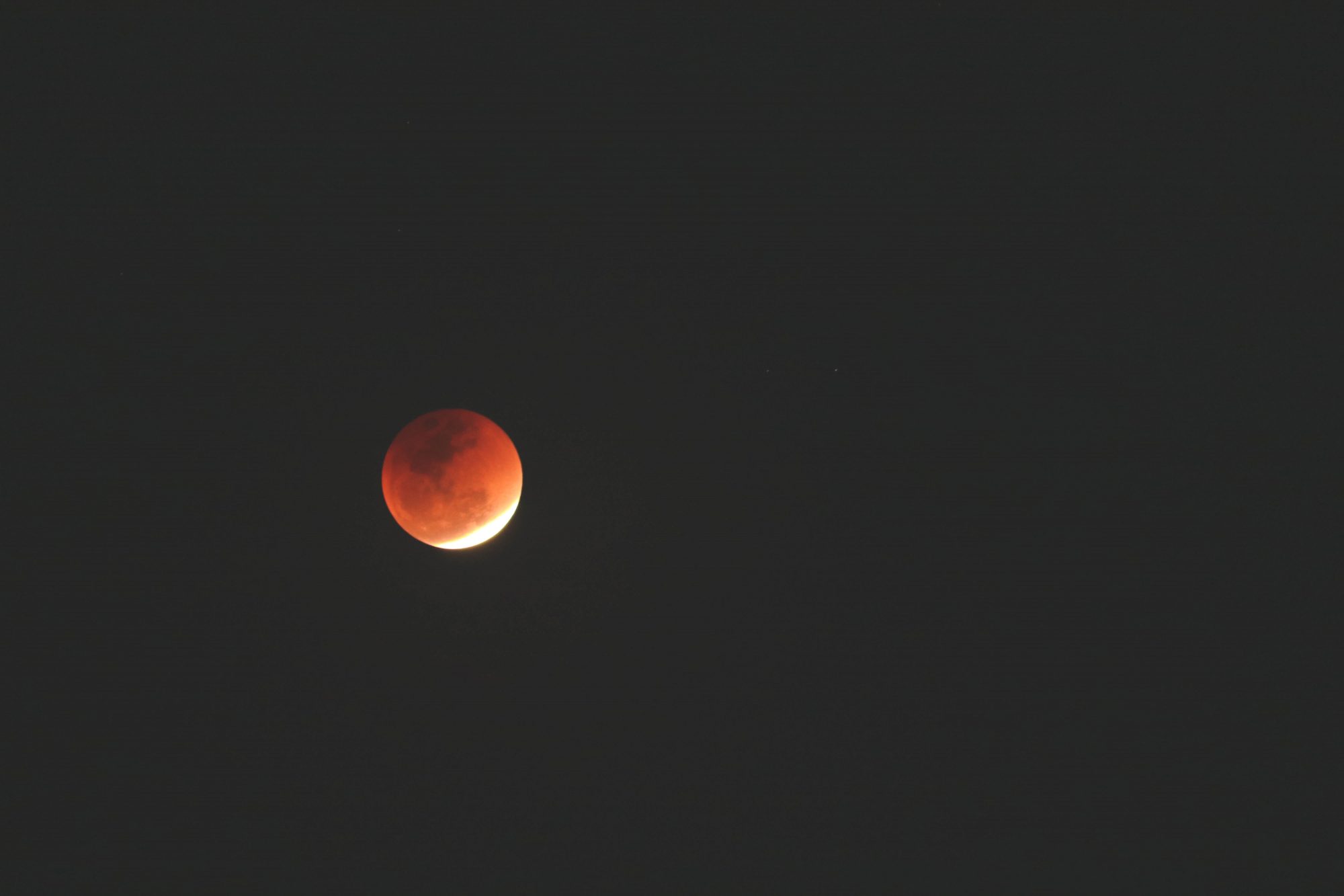 Lua de Sangue. 9 sítios para observar o eclipse lunar total