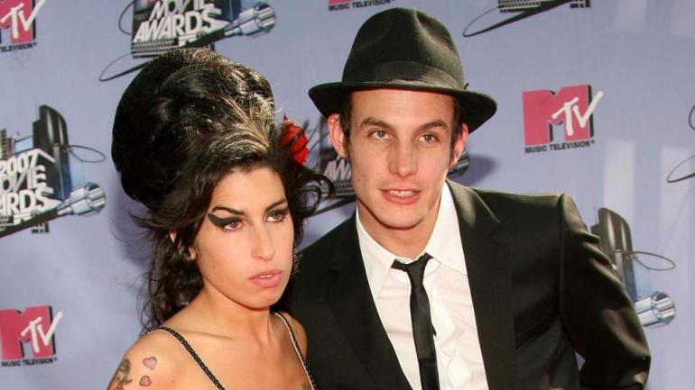 8 momentos marcantes da vida de Amy Winehouse