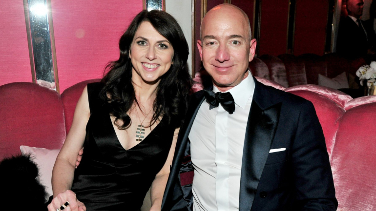 Jeff Bezos e MacKenzie Bezos nos Amazon Studios Oscar Celebration, a 26 de fevereiro de 2017