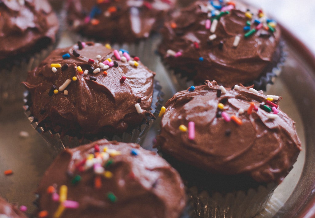 Vai deixar de comer carne para ser mais ecológico? Tem que largar é o chocolate