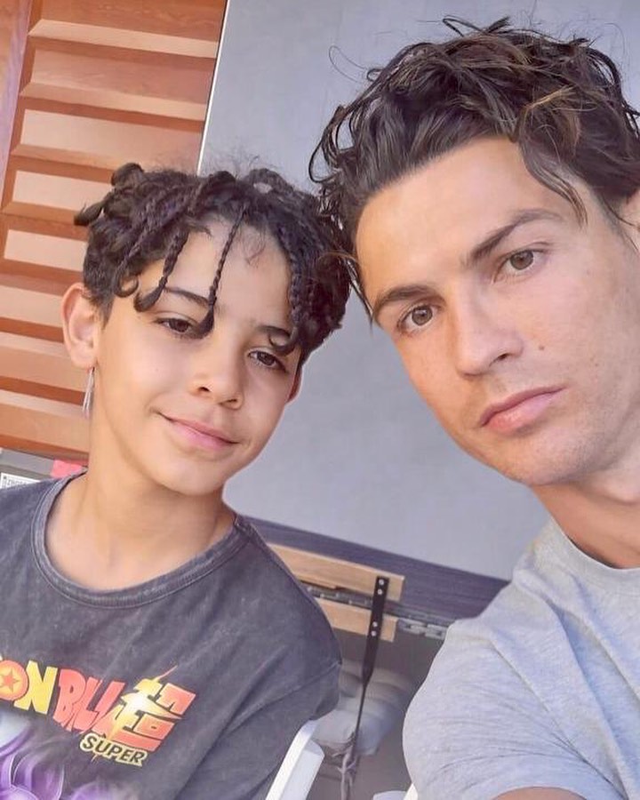 Filho mais velho de CR7 completa 11 anos. Veja 11 fotos de Cristianinho em família