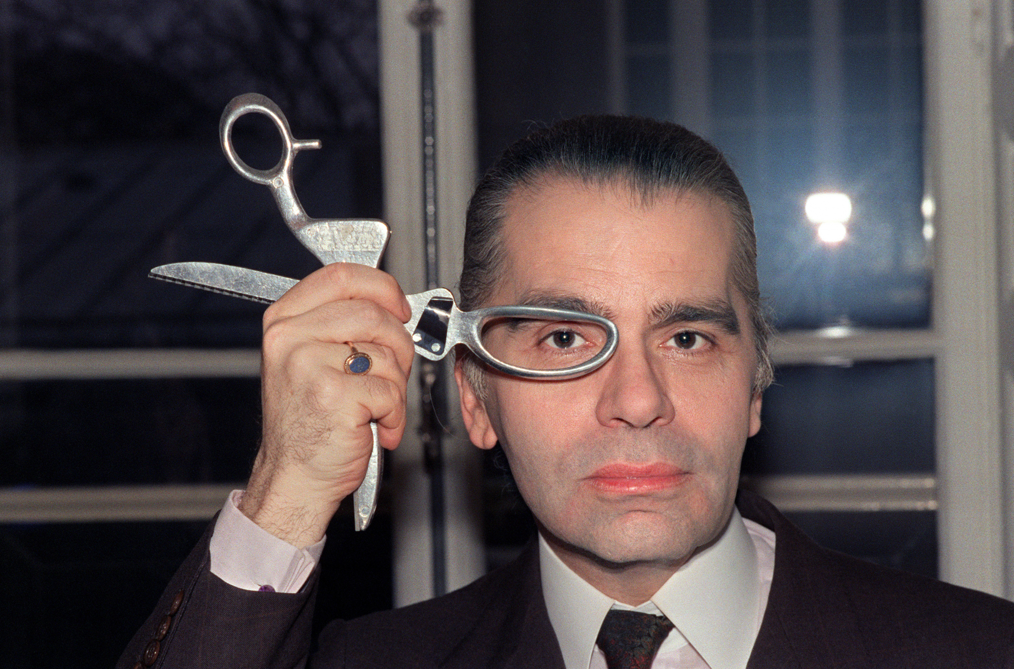 Dos anos 50 à atualidade. A vida de Karl Lagerfeld em 32 fotografias