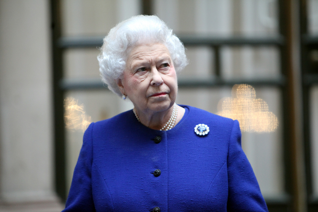 Rainha Isabel II pode ter lutado contra um cancro nos últimos meses de vida