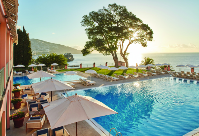 O melhor hotel de luxo da Europa fica em Portugal e tem vista privilegiada para o Atlântico