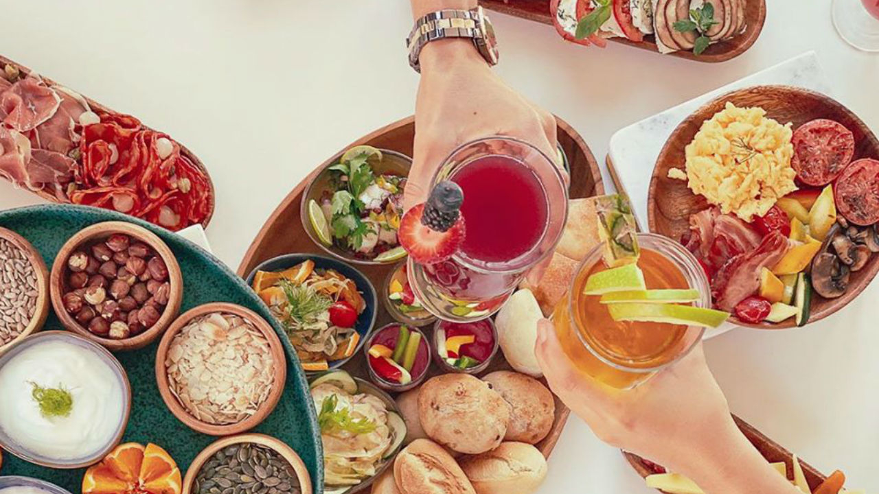 Panquecas, sushi e ovos mexidos. 13 novos brunches para experimentar já este fim de semana