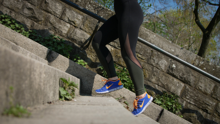 Plano de treino. PT dá exercícios para fazer na rua e aproveitar o bom tempo