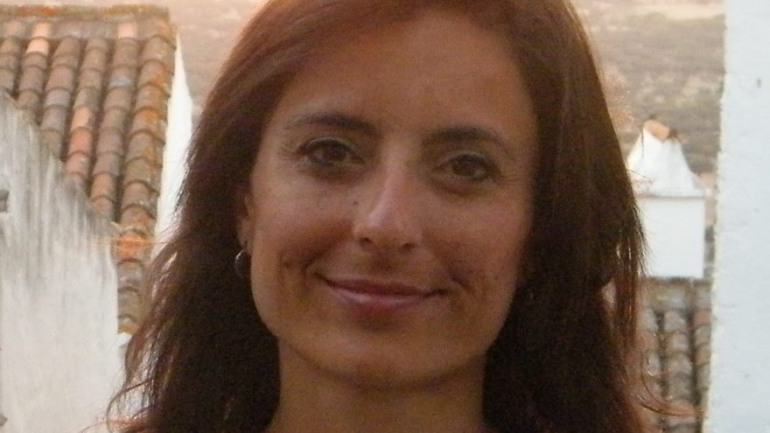 Renata Benavente é licenciada em Psicologia, mestre em Psicologia Clínica e tem uma pós-graduação em Estudos e Intervenções com Famílias pela Faculdade de Psicologia e de Ciências da Educação