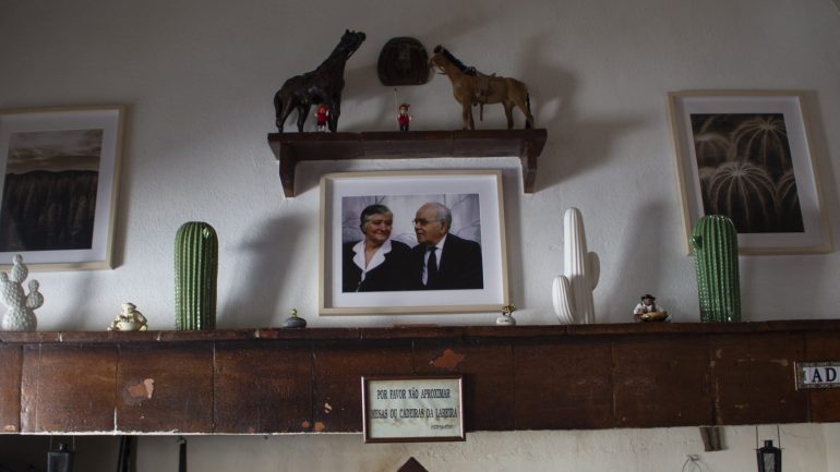 Os pais de Aires, na fotografia, foram os proprietários originais do Adiafa, de portas abertas desde 1971.
