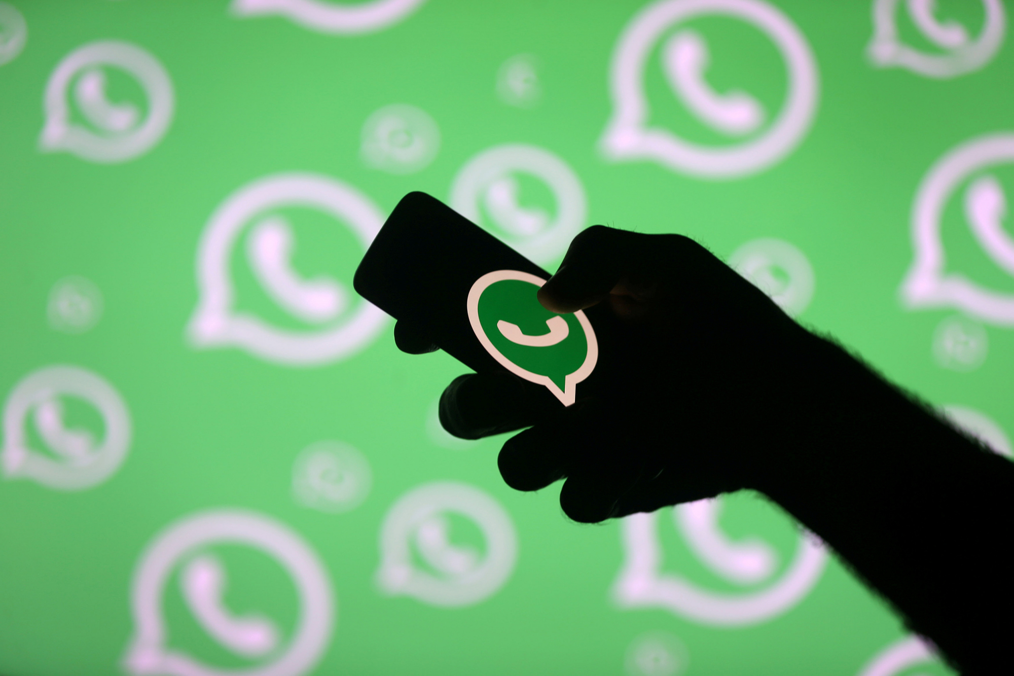 WhatsApp pede a utilizadores que atualizem app devido a ataque de hackers